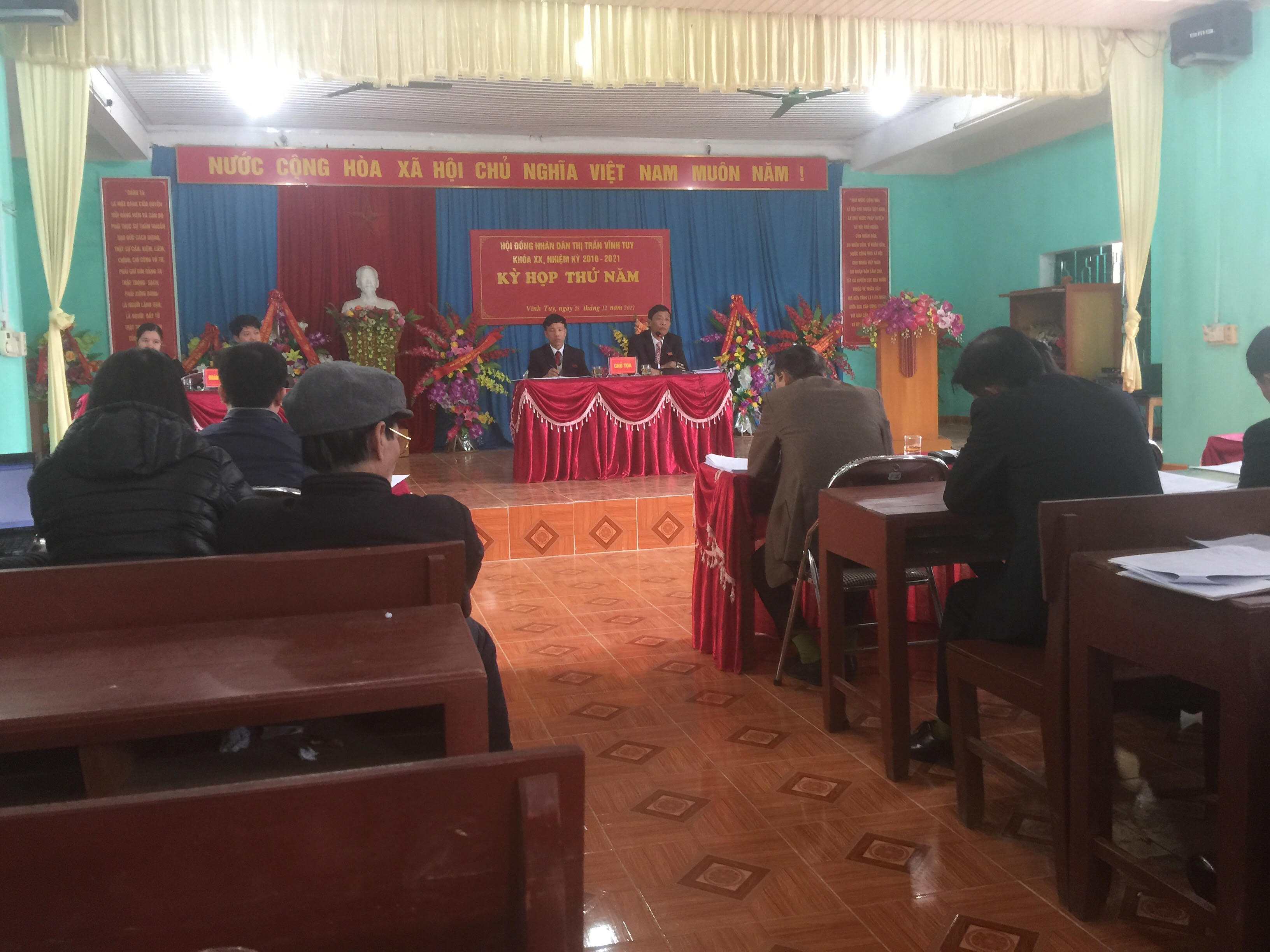 Hội đồng nhân dân thị trấn vĩnh Tuy tổ chức kỳ họp thứ năm khóa XX, nhiệm kỳ 2016 - 2021