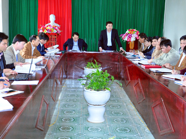 Phó Bí thư Tỉnh ủy Nguyễn Mạnh Dũng làm việc tại thị trấn Vĩnh Tuy, huyện Bắc Quang