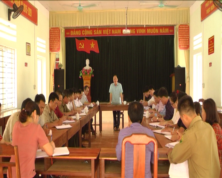 Ngày 22 tháng 5 năm 2018 Đoàn giám sát HĐND huyện Bắc Quang giám sát UBND thị trấn Vĩnh Tuy