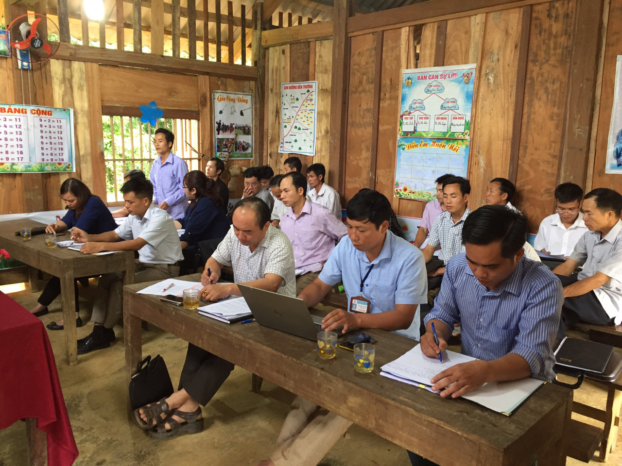 Đoàn giám sát HĐND huyện Bắc Quang giám sát UBND thị trấn Vĩnh Tuy về công tác dạy nghề, giải quyết việc làm trên địa bàn thị trấn
